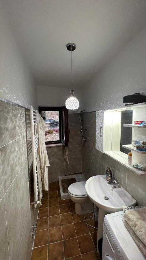 B&B Lorenzo Il Magnifico Челано Екстериор снимка
