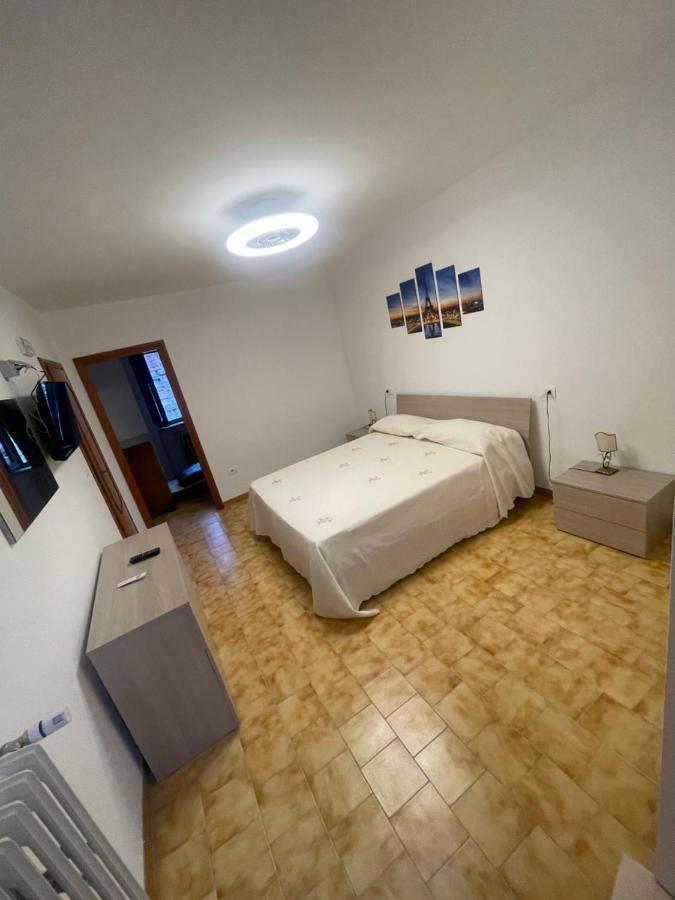 B&B Lorenzo Il Magnifico Челано Екстериор снимка